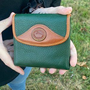 Vintage Dooney & Bourke Green and Tan wallet / coin purse